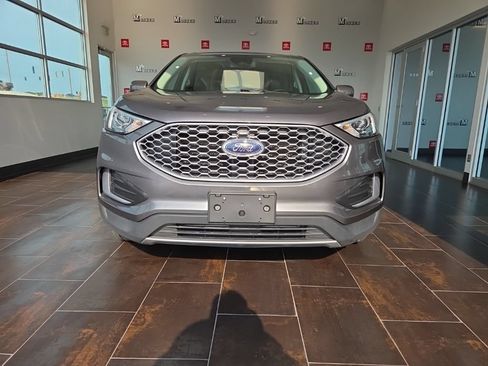 Used 2024 Ford Edge SEL AWD/4WD image 2