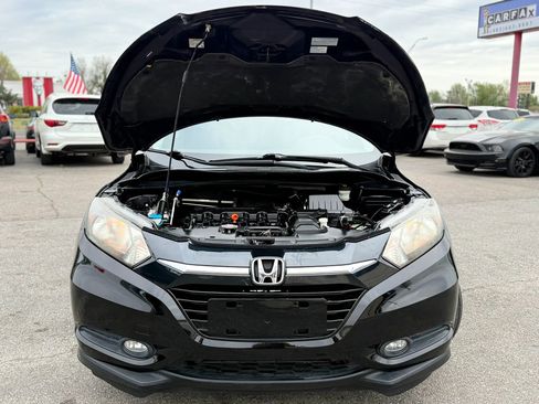 Used 2017 Honda HR-V EX image 10