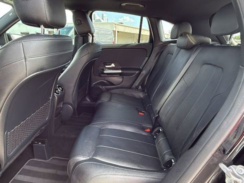 Used 2021 Mercedes-Benz GLA 250 image 16