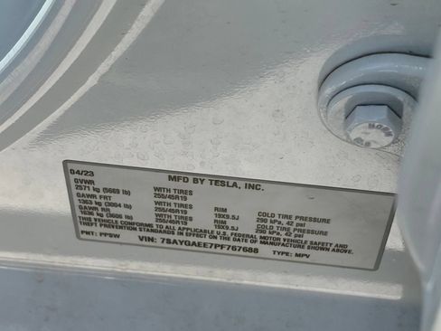 Used 2023 Tesla Model Y Long Range AWD/4WD image 13