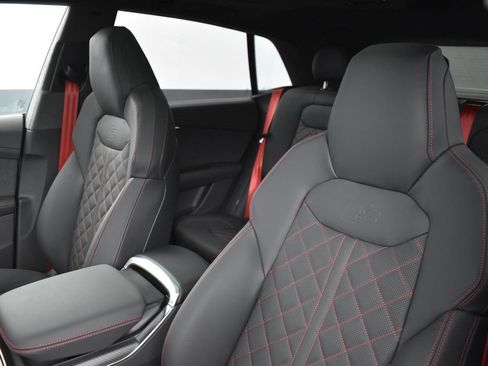 New 2026 Audi SQ8 Prestige AWD/4WD image 9