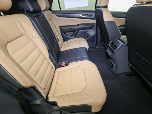 New 2026 Volkswagen Atlas Cross Sport SEL R-Line image 17