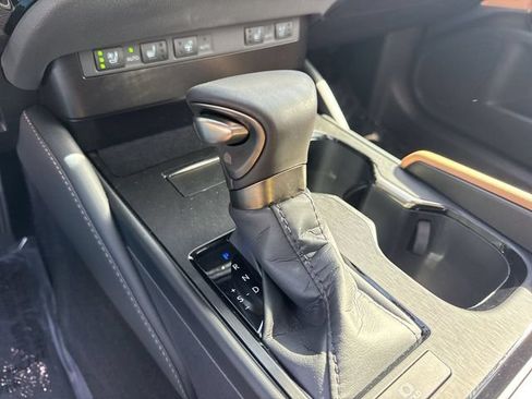 Used 2025 Lexus ES 350 w/ Premium Package FWD image 20