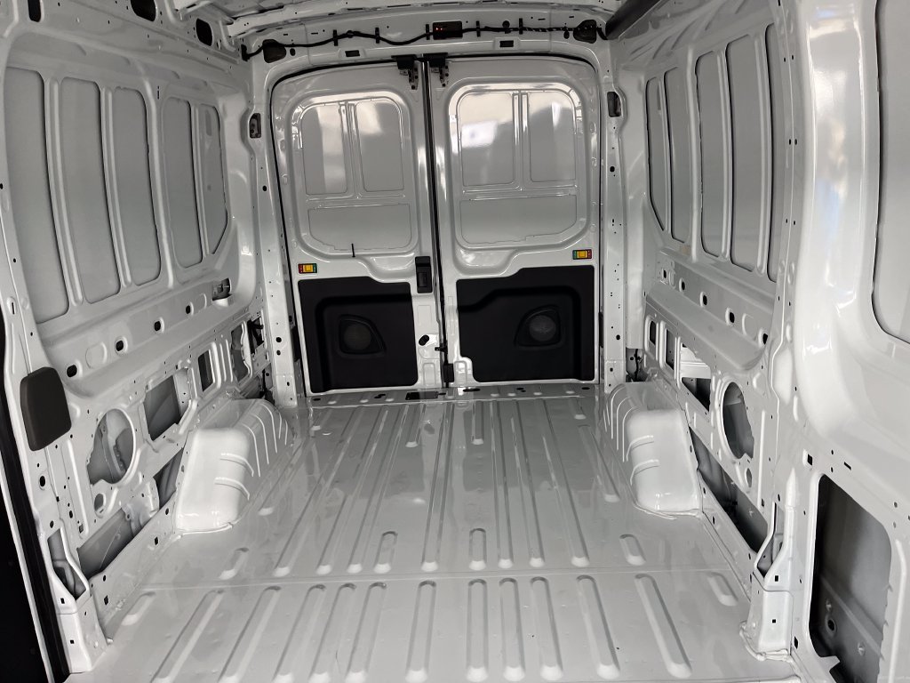 New 2027 Ford Transit 250 148 Medium Roof RWD image 21