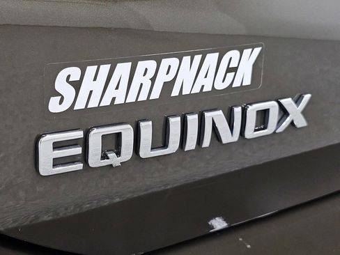 Used 2024 Chevrolet Equinox LT FWD image 31