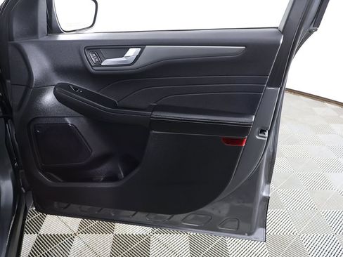 Used 2024 Ford Escape SE FWD image 23