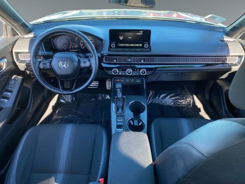Used 2025 Honda Civic Sport image 10