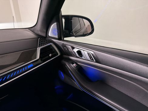 Used 2025 BMW X7 M60i AWD/4WD image 22
