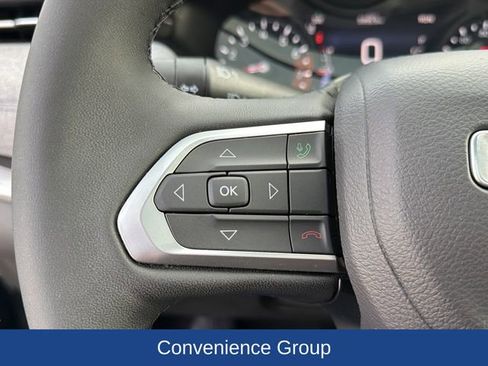 Used 2025 Jeep Compass Latitude w/ Sun & Sound Group AWD/4WD image 22