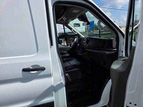 Used 2020 Ford Transit 250 Medium Roof AWD w/ Load Area Protection Package image 15