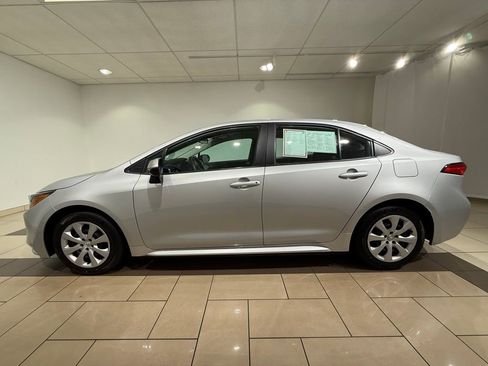 Certified 2023 Toyota Corolla LE image 2