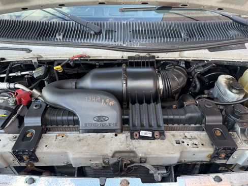 Used 2014 Ford E-250 and Econoline 250 Extended w/ Power Group image 20