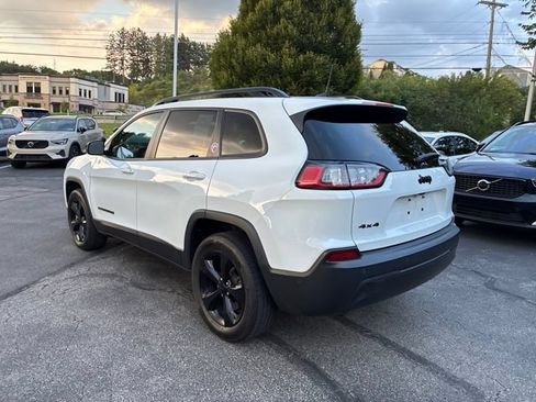 Used 2023 Jeep Cherokee Altitude Lux w/ Lux Elite Package AWD/4WD image 3