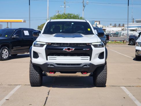 Used 2026 Chevrolet Colorado ZR2 AWD/4WD image 6