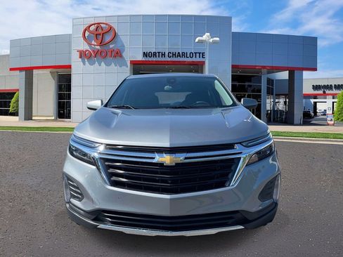 Used 2024 Chevrolet Equinox LT FWD image 3