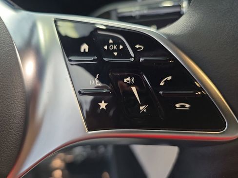 Certified 2025 Mercedes-Benz GLC 350e 4MATIC image 23