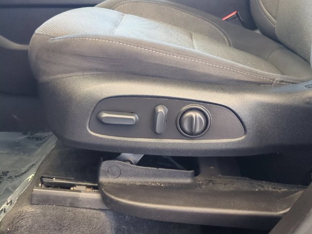 Used 2023 Chevrolet Traverse LT w/ LPO, Cargo Package FWD image 22