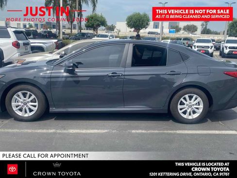 Used 2025 Toyota Camry LE w/ Convenience Package FWD image 4
