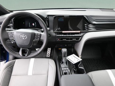 New 2026 Toyota Camry SE FWD image 30
