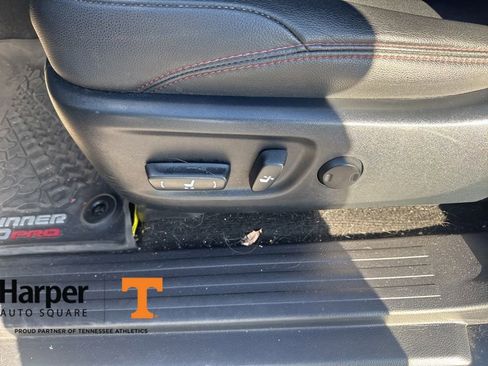 Used 2020 Toyota 4Runner TRD Off-Road Premium image 17