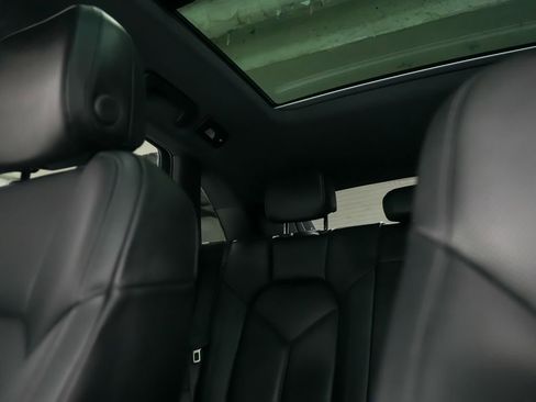 Certified 2023 Porsche Macan image 35