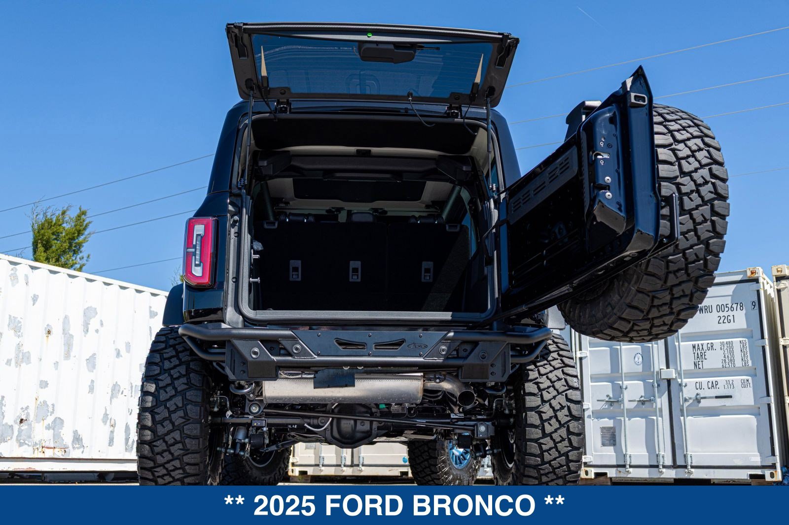 Used 2025 Ford Bronco Badlands AWD/4WD image 40