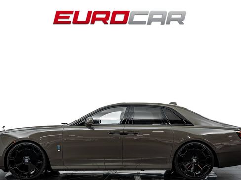 Used 2025 Rolls-Royce Ghost AWD/4WD image 2