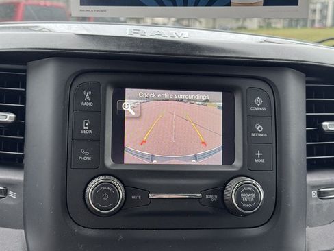 Used 2020 RAM 1500 Big Horn AWD/4WD image 17