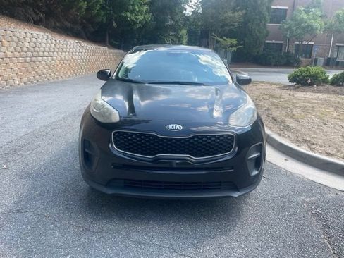 Used 2017 Kia Sportage LX FWD image 2