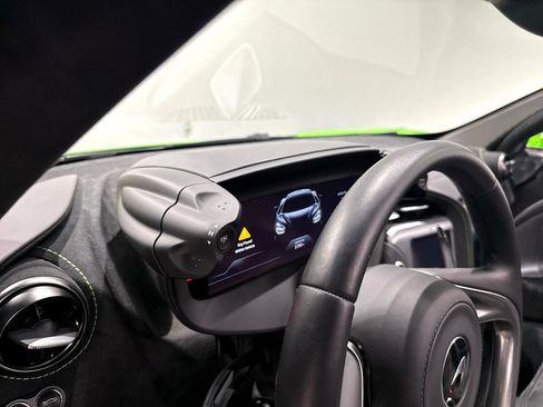 Used 2024 McLaren 750S Spider image 20