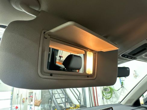 Used 2024 Honda CR-V EX-L image 71
