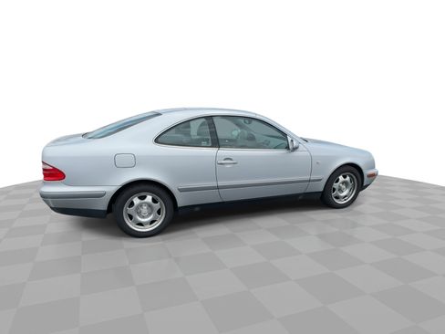 Used 1999 Mercedes-Benz CLK 320 Coupe image 9