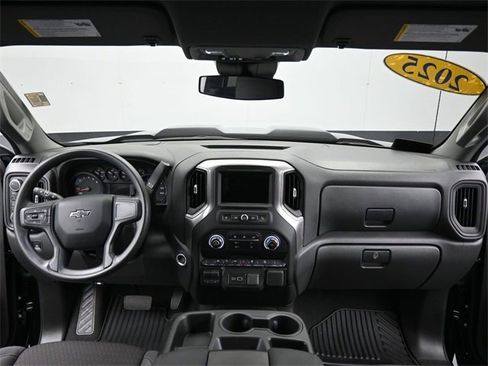 Used 2025 Chevrolet Silverado 1500 Custom Trail Boss image 30