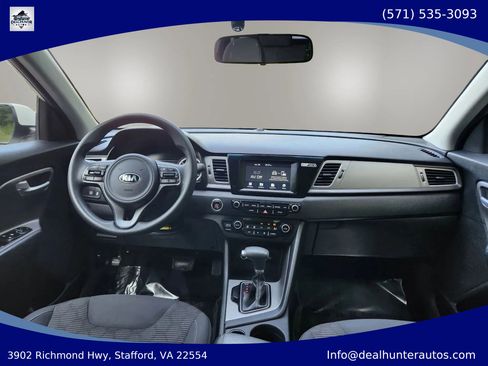 Used 2018 Kia Niro LX FWD image 26
