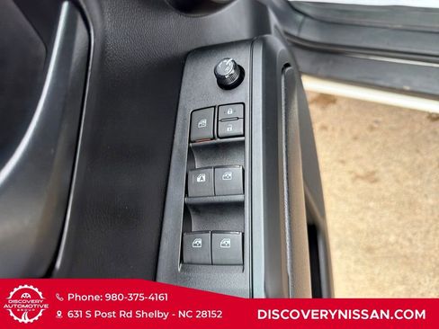 Used 2022 Toyota Tacoma SR AWD/4WD image 11
