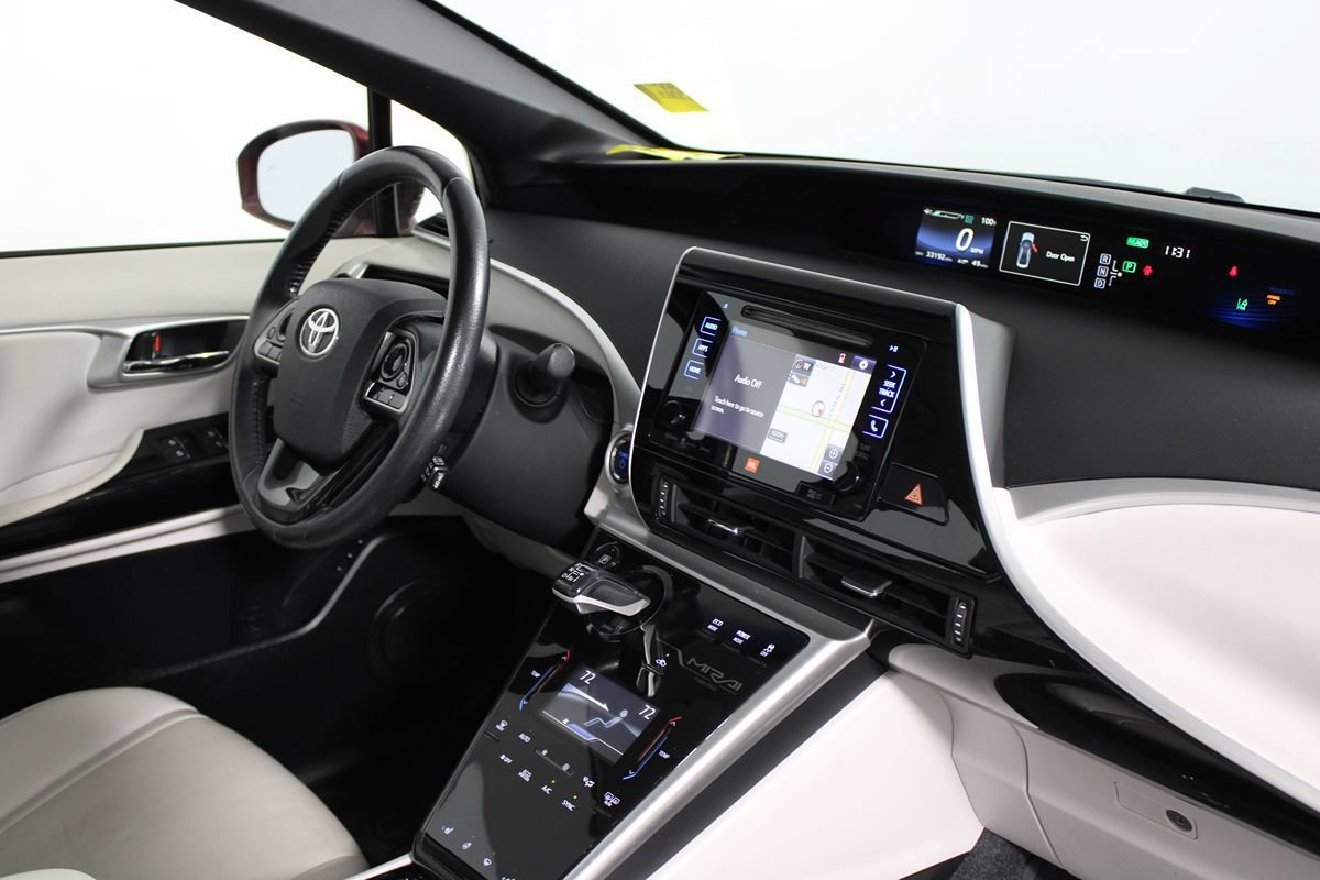 Used 2017 Toyota Mirai FWD image 23
