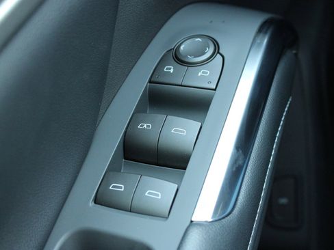 Used 2024 Chevrolet Traverse LT w/ LPO, Floor Liner Package AWD/4WD image 26
