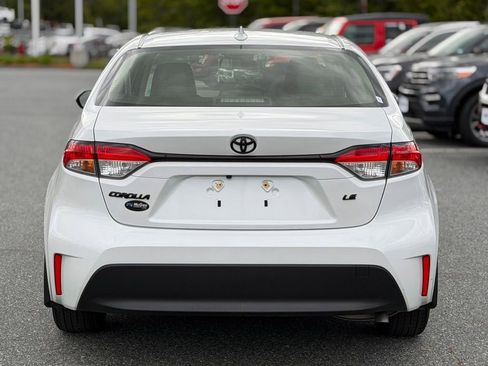 Used 2023 Toyota Corolla LE FWD image 4