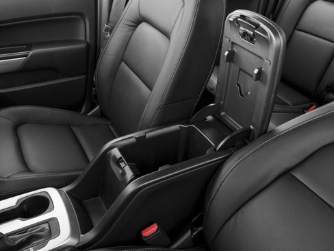 Used 2017 Chevrolet Colorado LT AWD/4WD image 15