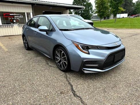 Used 2021 Toyota Corolla SE image 3