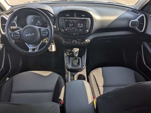 Used 2023 Kia Soul LX FWD image 11