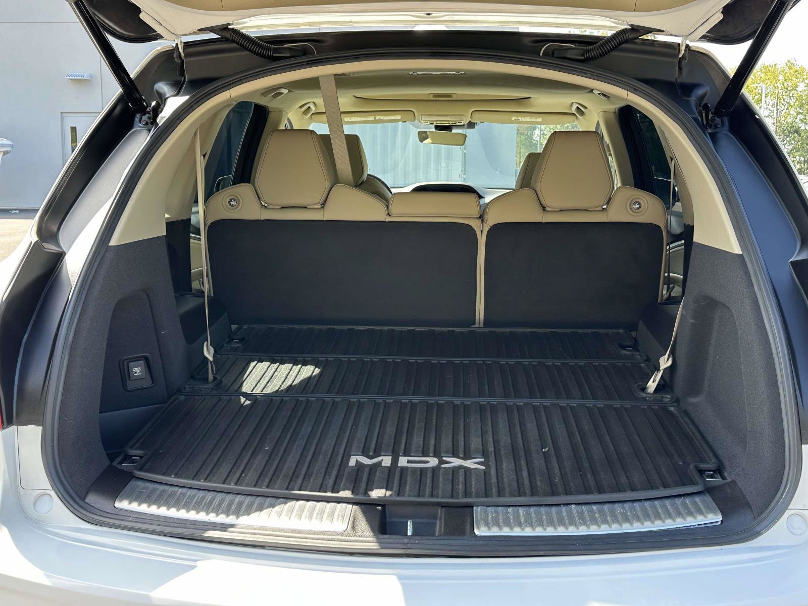 Used 2020 Acura MDX w/ Technology Package FWD image 8