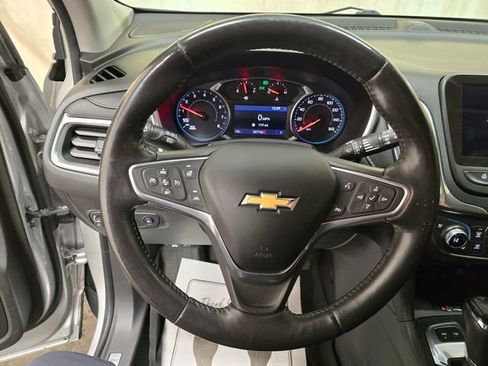 Used 2019 Chevrolet Equinox Premier image 17