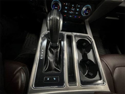 Used 2017 Ford F150 Platinum w/ Equipment Group 701A Luxury image 20