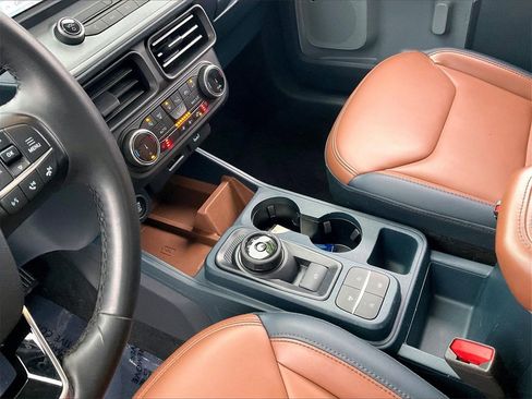 Used 2024 Ford Maverick Lariat image 19