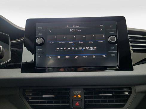 New 2026 Volkswagen Jetta SE image 17