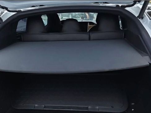 Used 2018 Tesla Model S 75D AWD/4WD image 4