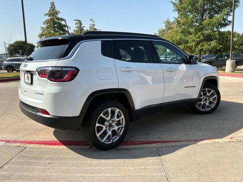 Used 2025 Jeep Compass Limited AWD/4WD image 6