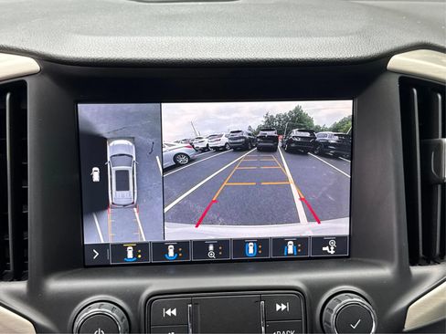 Used 2020 GMC Terrain Denali w/ Denali Premium Package AWD/4WD image 29