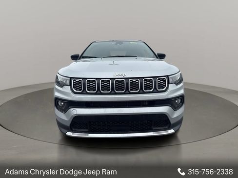 Used 2025 Jeep Compass Limited AWD/4WD image 2